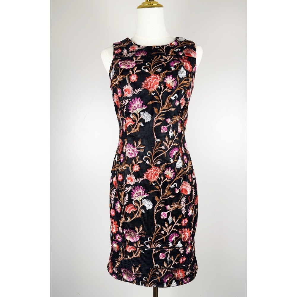 White House Black Market Sz 2 Sheath Dress-Black Embroidered Floral-Cocktail